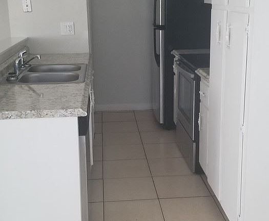 3rd image of 908 E Tiffany Dr APT 3