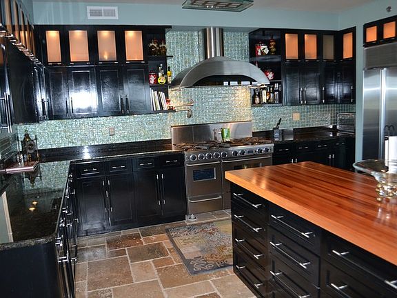 2nd image of 320 Harbor Blvd Unit 1005