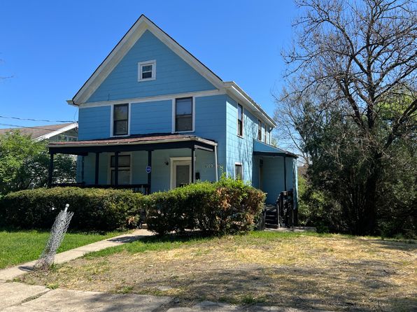 3056 Moosewood Ave