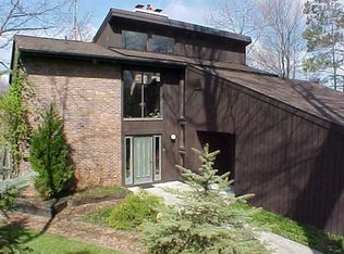 9225 Golf Port Dr, Canadian Lakes, MI 49346