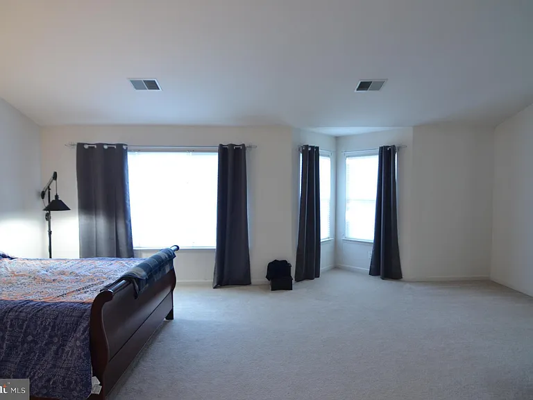 2946 Saxon Flowers Dr — Photo 28