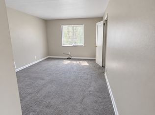 770 S Chesterfield Rd #B, Columbus, OH 43209
