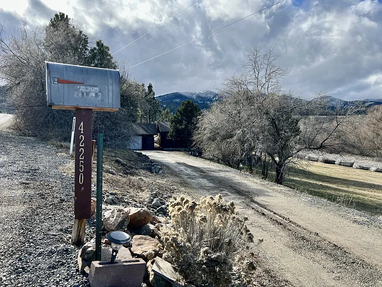 Washington Gulch Rd — Photo 77