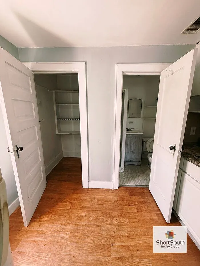 1 bed, 1.0 bath, 900 sqft, $650 — Photo 4