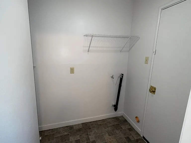 518 Carpenter St — Photo 7
