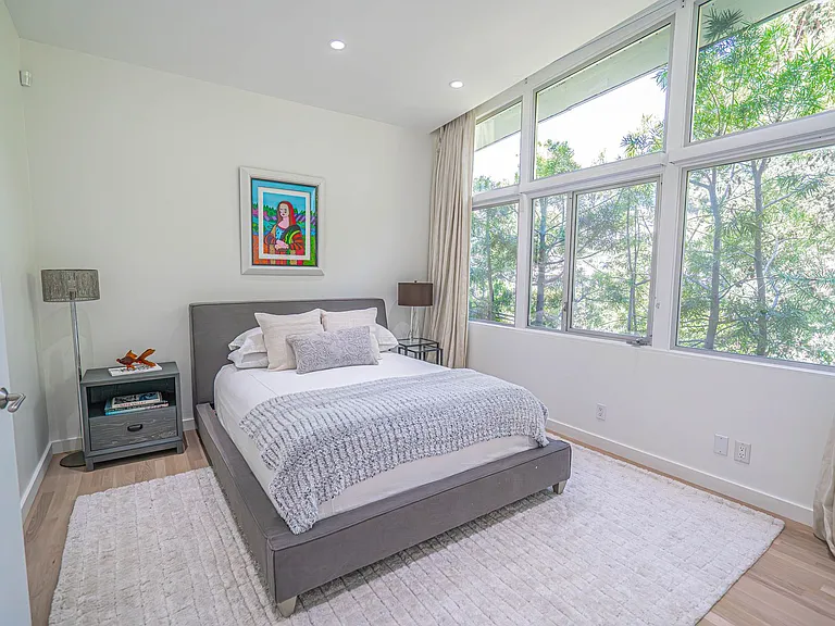 8641 Metz Pl — Photo 22