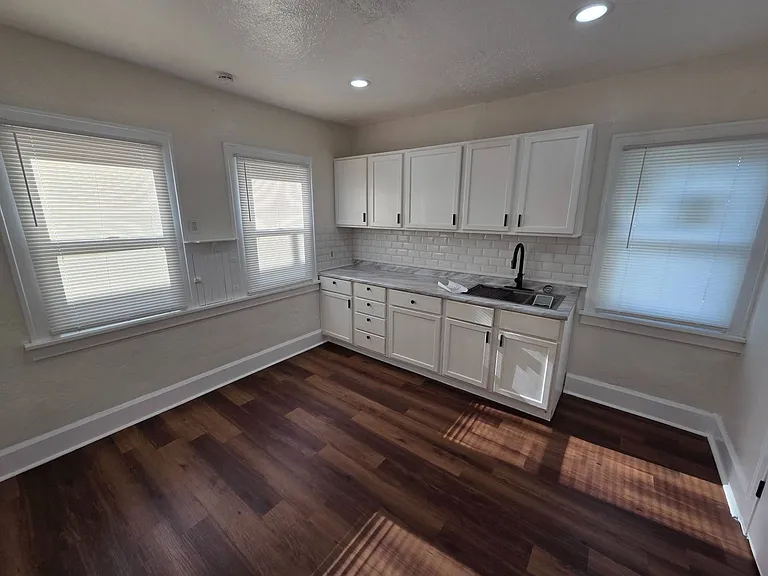 12417 Soika Ave — Photo 21