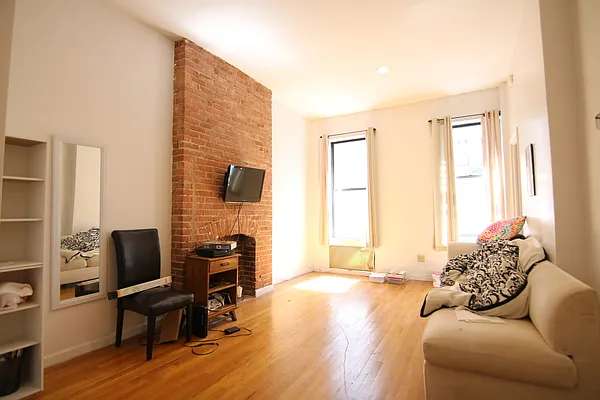 Rented by JK Dansar Corp | media 27