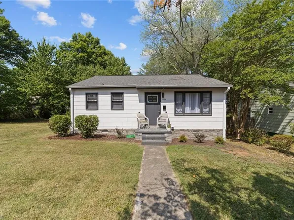 2920 Patria St, Winston Salem, NC 27127