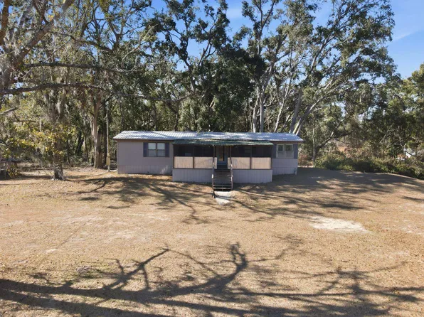 933 NE Fir St, Pinetta, FL 32350