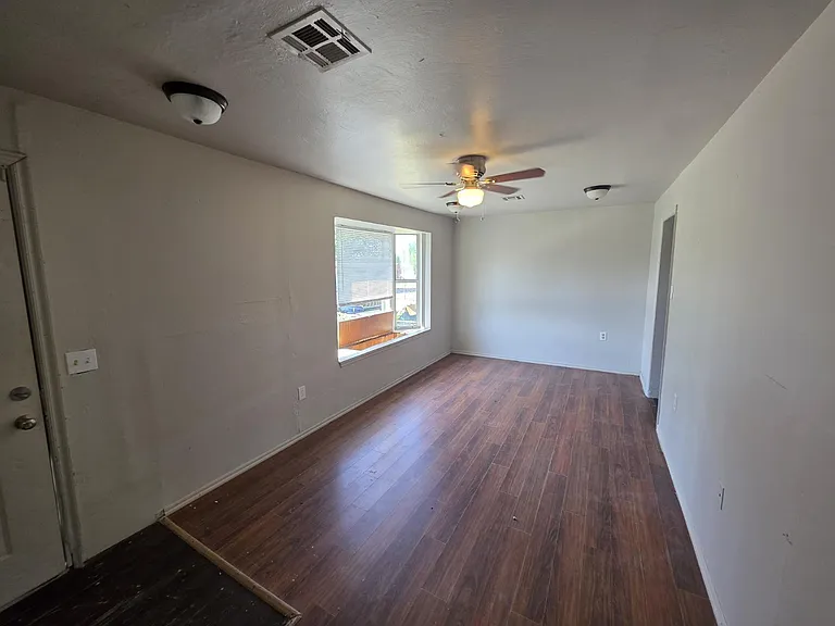 10311 Bellview Dr — Photo 9
