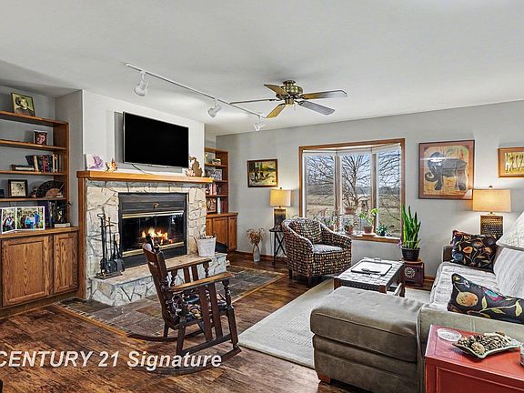 3rd image of 2378 Liberty Rd