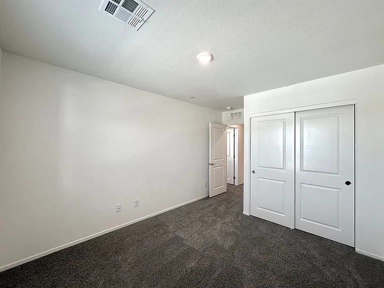 4921 Hunter Mesa Ave — Photo 19