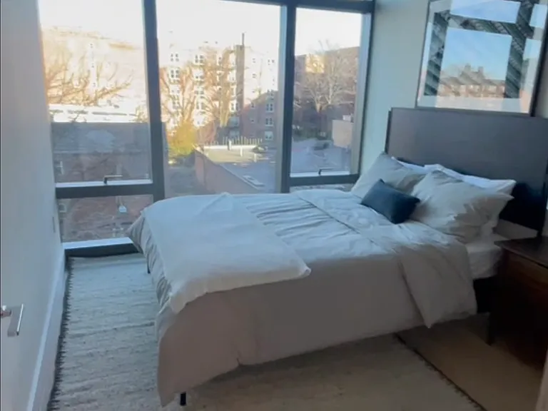 38-20 Parsons Blvd #402 — Photo 2