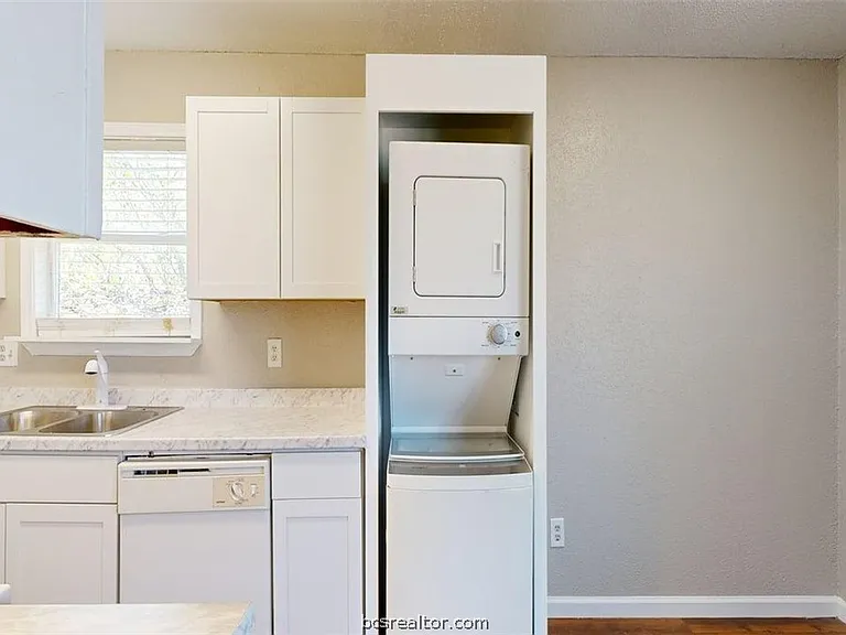 806 Oran Cir #G — Photo 21