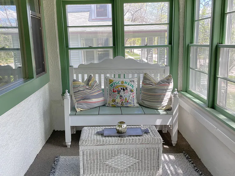 609 Water St — Photo 37