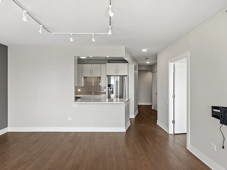 400 N Lasalle Dr #4312 — Photo 6