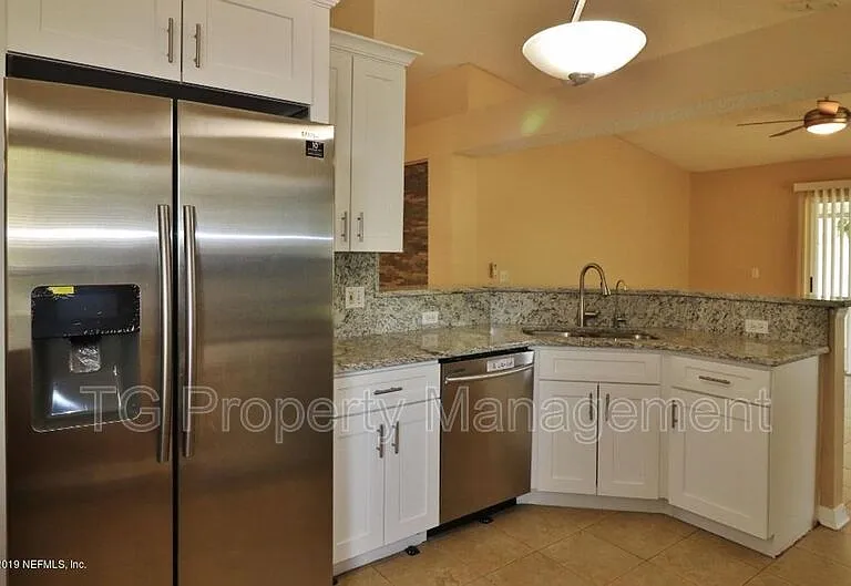 11034 Englenook Dr — Photo 7