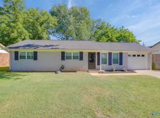 207 Robinson St SW, Decatur, AL 35601