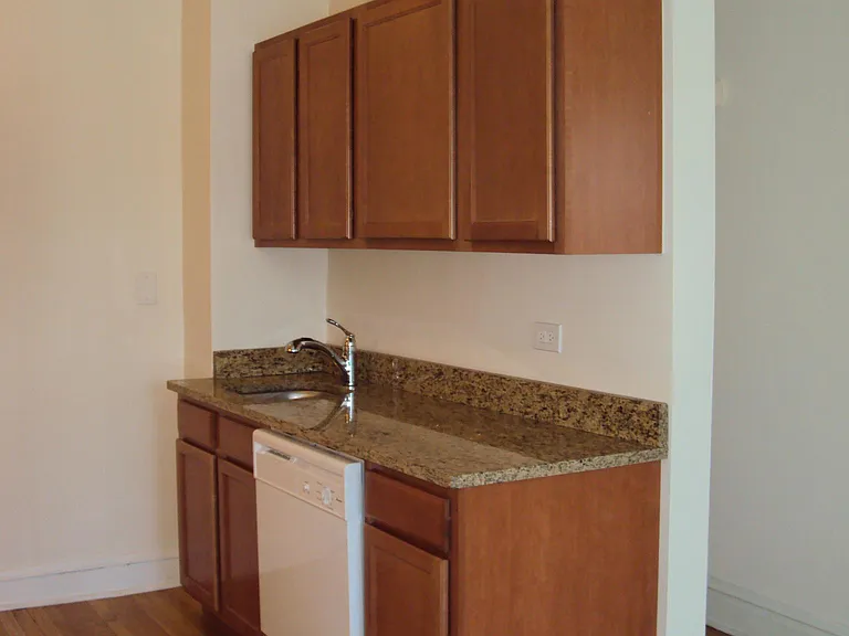Studio Kitchen
