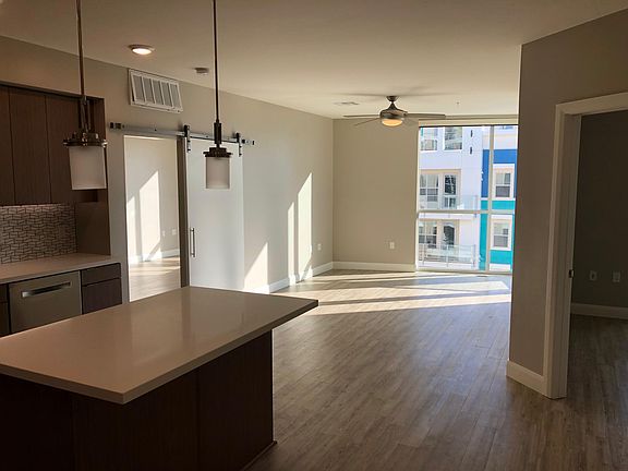 2nd image of 535 India St #507