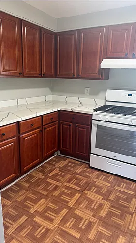 300B Terrace Ave Photo 1
