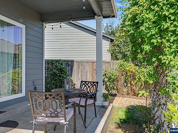 5th image of 412 Eagle Feather St NW
