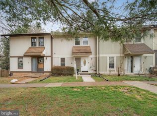 5552 Peppercorn Dr, Burke, VA 22015