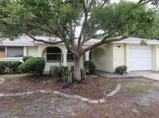 8851 Saint Regis Ln, Port Richey, FL 34668