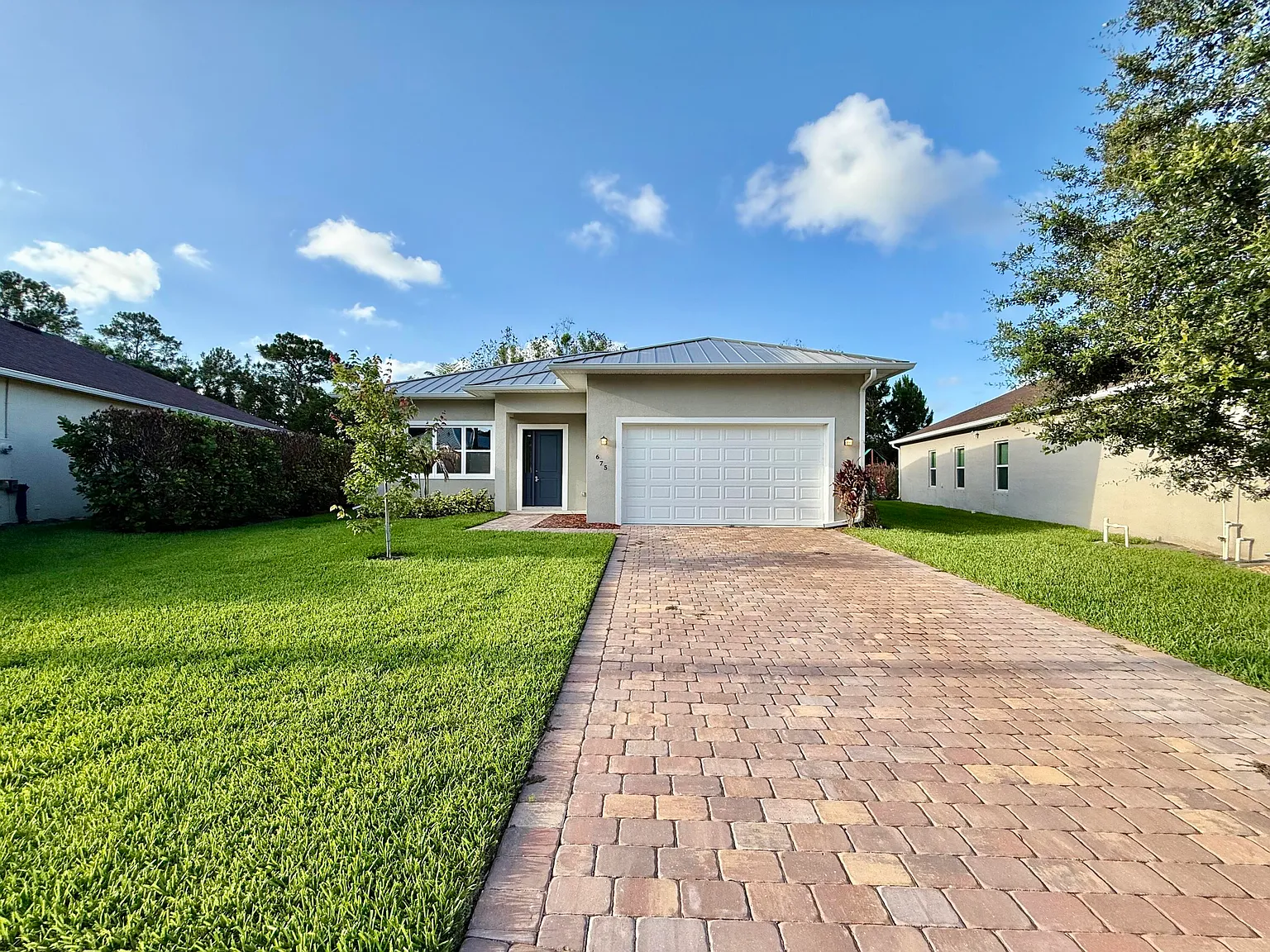 3 bed, 2.5 bath, 1740 sqft, $2,800 — Photo 1