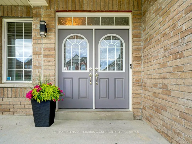 81 John Link Ave — Photo 2
