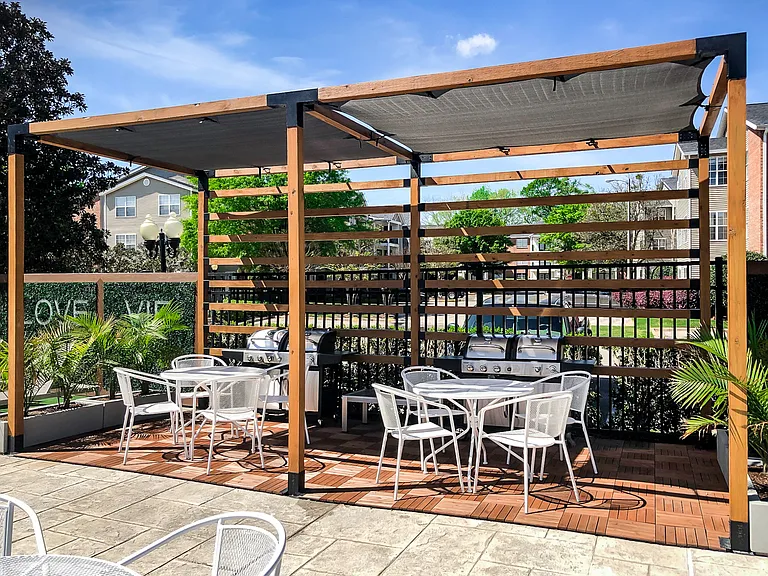 Poolside Cabanas & BBQ Grills | Vie at University Downs