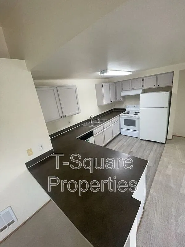 8830 3rd Ave SE — Photo 3