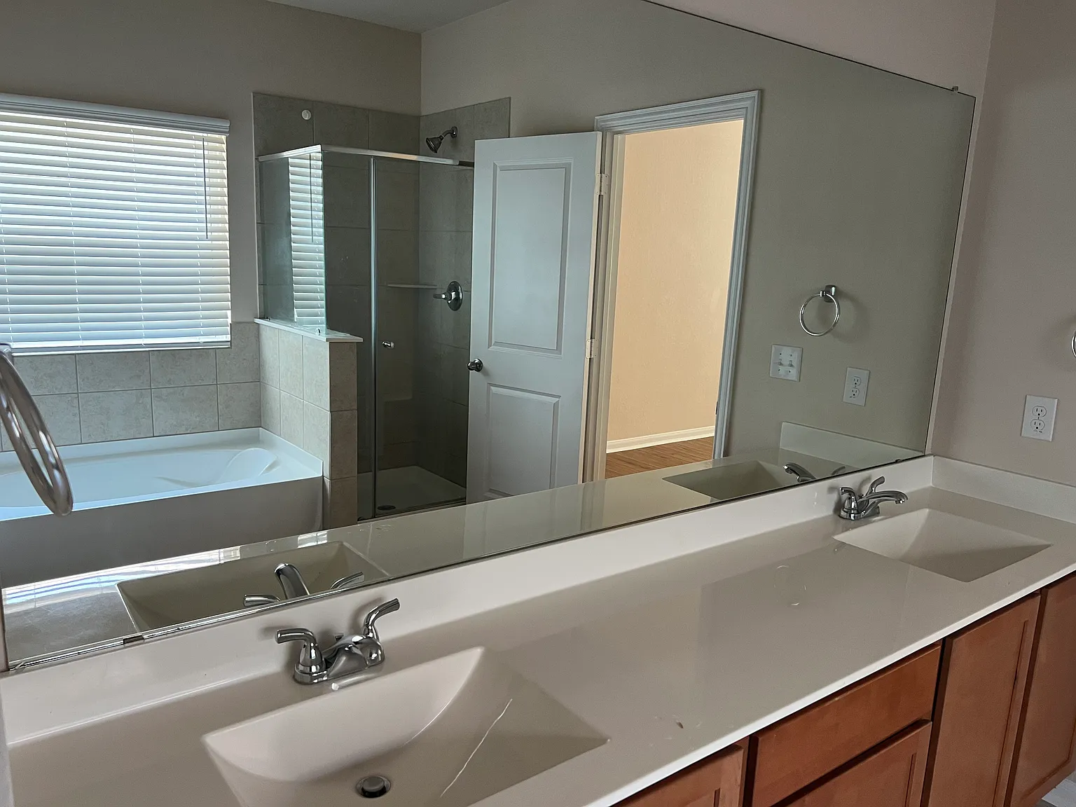 212 Bent Creek Dr — Photo 4