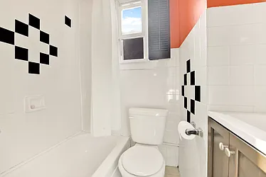 Rented by R New York