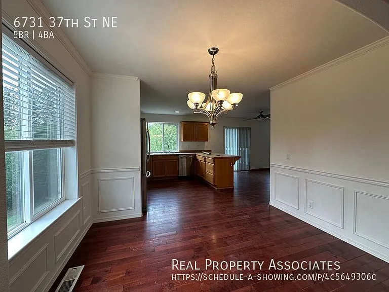 6731 37th St NE — Photo 4