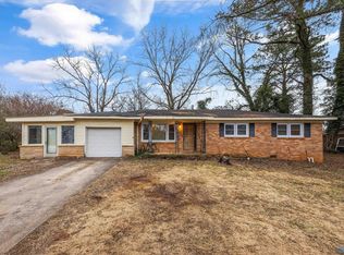 1718 Hampton Dr, Huntsville, AL 35810