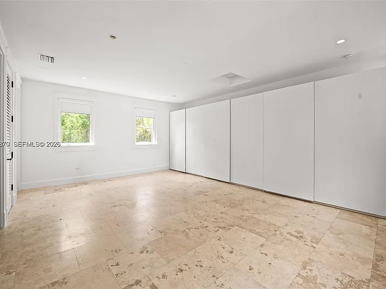 530 Valencia Ave #2 — Photo 27