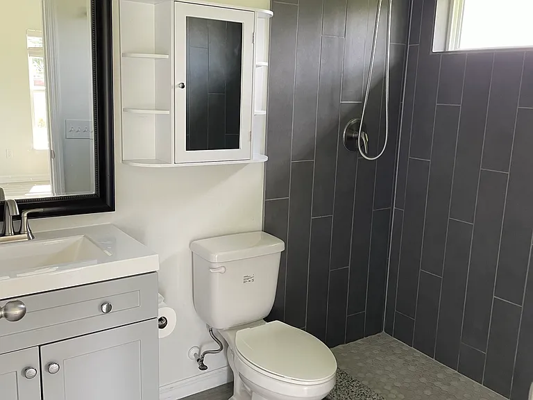 1112 Circle Dr — Photo 6