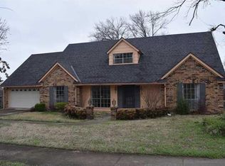 7709 Horan Dr, Fort Smith, AR 72903
