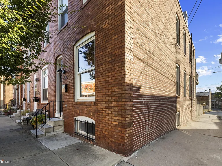 635 S Fagley St — Photo 4