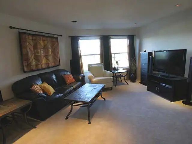 1st image of 2084 Robson Pl #18