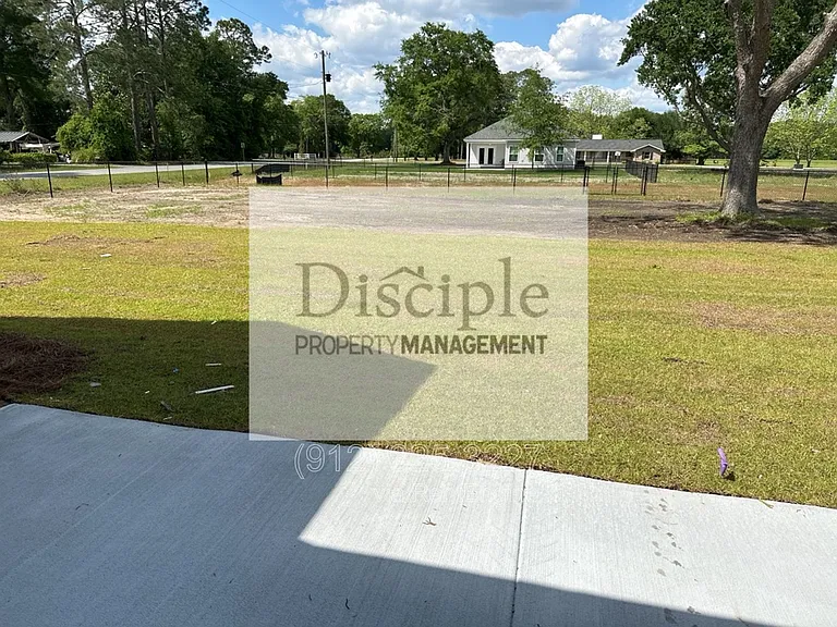 15 Ennis Rd — Photo 51