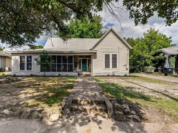 1812 King St, Greenville, TX 75401