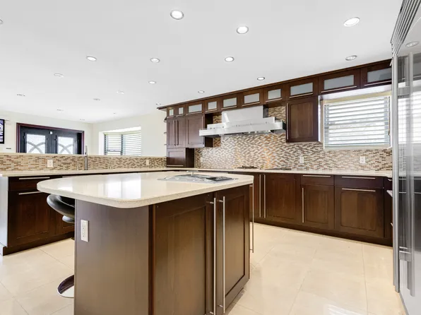 83-18 58th Avenue image 10 of 43