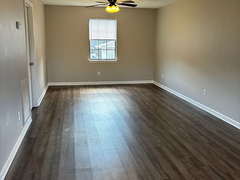 4410 Delashmitt Rd #1 — Photo 2