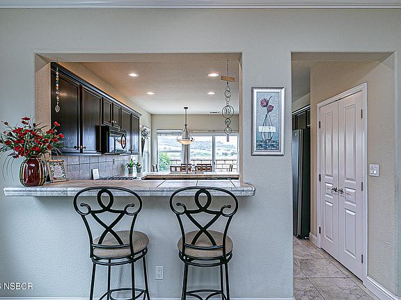 4th image of 387 Penelope Ln