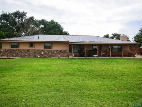 765 S Roosevelt Rd S, Portales, NM 88130