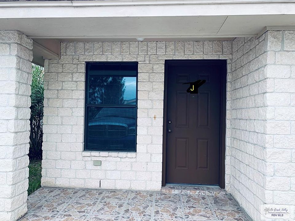 1st image of 1140 Robinhood St #J