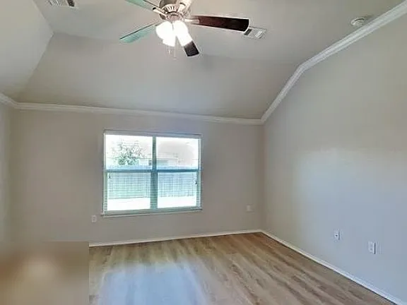 5833 Zachary Scott St — Photo 11